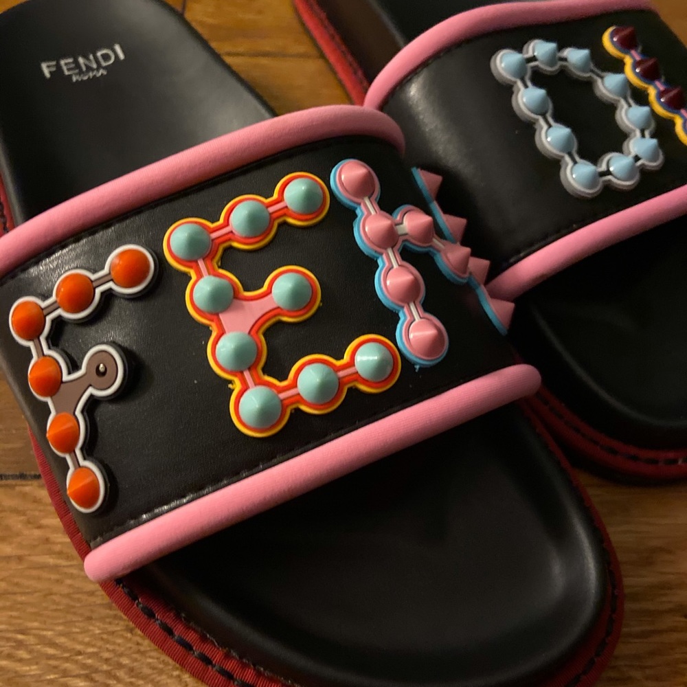 FENDI Slides